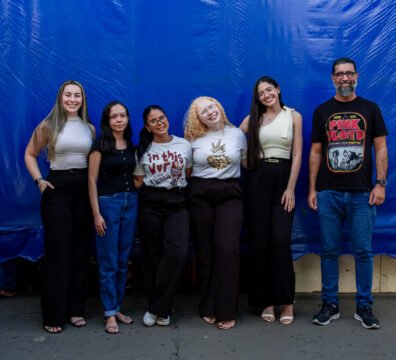 GRUPO DE ACADÊMICOS (1)